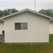 Amazing-House-Washing-Deck-Cleaning-Transformation-in-Connersville-Indiana 12